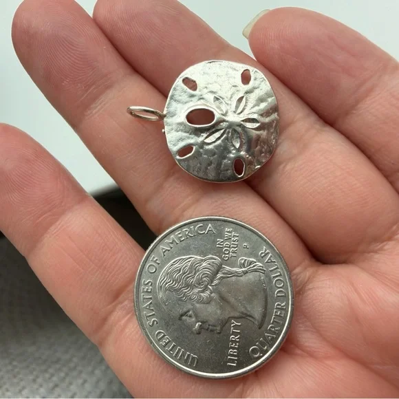 925 Sterling Silver Sand Dollar Small Dainty Charm Pendant - Picture 3 of 9